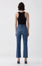 Load image into Gallery viewer, PINCH WAIST HI RISE KICK JEAN PLACEBO高腰深藍直筒牛仔褲