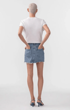 Load image into Gallery viewer, QUINN SKIRT Hi Rise Mini RANSOM高腰刷破牛仔裙