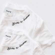 Load image into Gallery viewer, 圓領刺繡字樣tee - Give a Damn