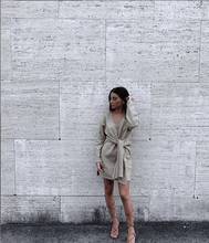 Load image into Gallery viewer, 針織V領燕麥色綁結洋裝