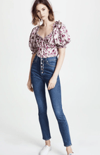 Load image into Gallery viewer, Olivia Circa高腰排釦直筒牛仔褲

