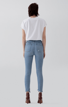 Load image into Gallery viewer, NICO Hi Rise Slim HEADLINES高腰淺藍下襬開衩抽鬚Skinny牛仔褲
