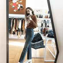 Load image into Gallery viewer, PINCH WAIST HI RISE KICK JEAN PLACEBO高腰深藍直筒牛仔褲
