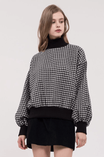 Load image into Gallery viewer, 千鳥格紋微高領sweatshirt
