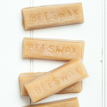 Load image into Gallery viewer, Beeswax Distressing Block
